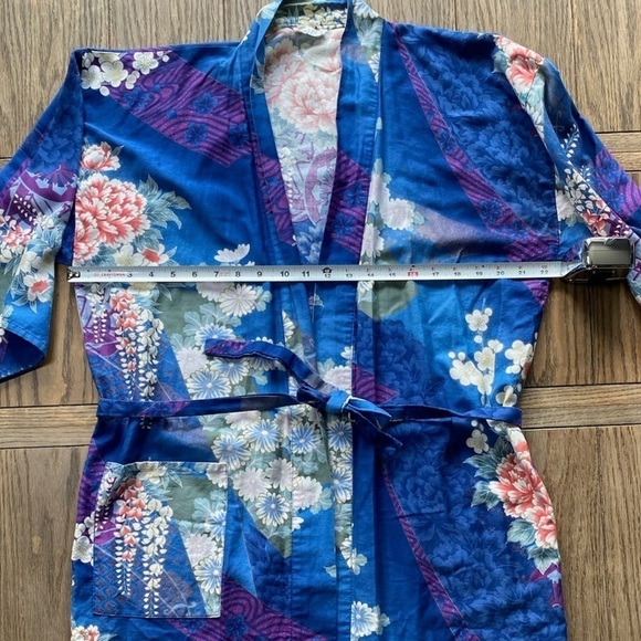 Vintage FP in Tokyo Bright Blue Floral Kimono Robe in Size Medium* - Picture 8 of 10